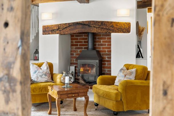 4 bedroom detached house to rent - Photo 1