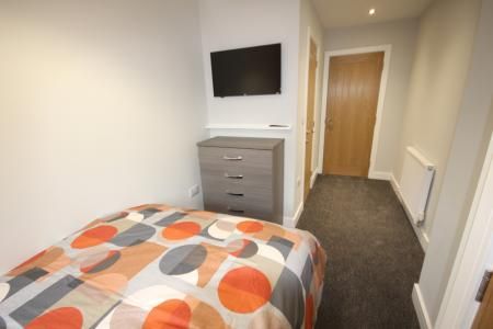 Belvedere Road, Staffordshire, Burton upon Trent, DE13 - Photo 1