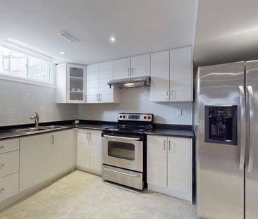 For Lease - 68 Wheelwright Drive, Richmond Hill, Ontario - Photo 2