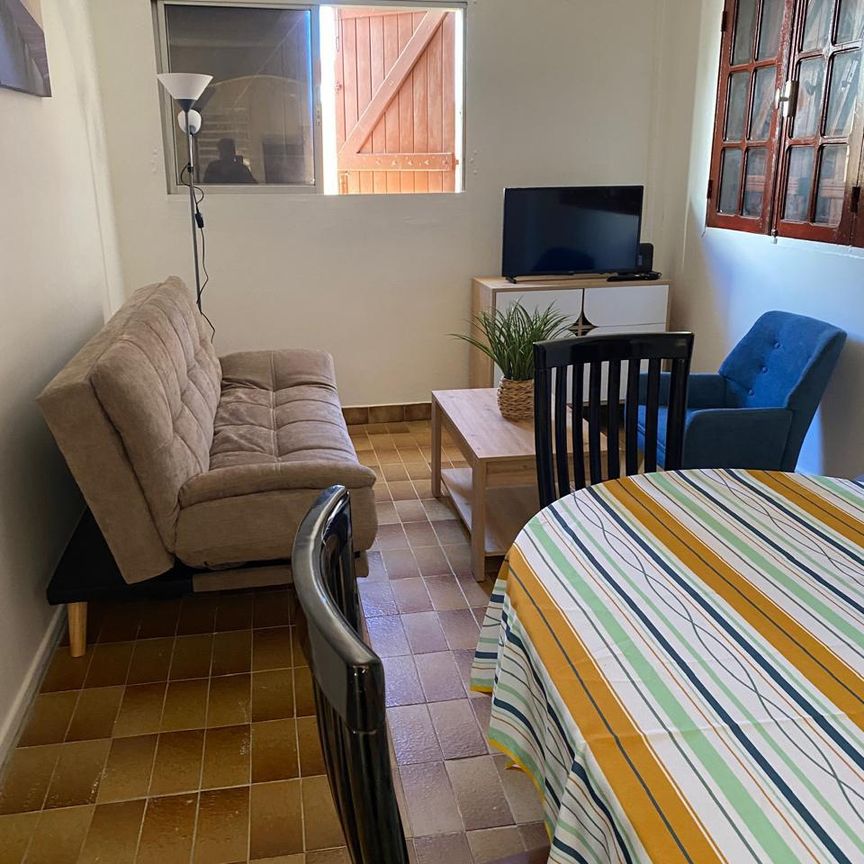 Location Maison 5 pièces 81m² LE GOSIER 97190 - Photo 1