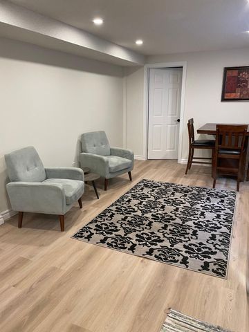 For Lease - 37 Crystal Drive Unit# Basement Unit#1, Richmond Hill, Ontario - Photo 4