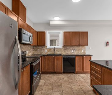 For Lease - 1422 Stoneridge Drive, Kingston, Ontario - Photo 2