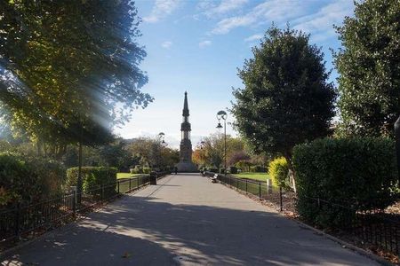 Hamilton Square, Birkenhead, CH41 - Photo 4