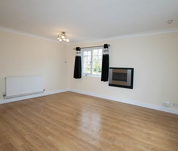 2 bedroom apartment to let - Photo 3