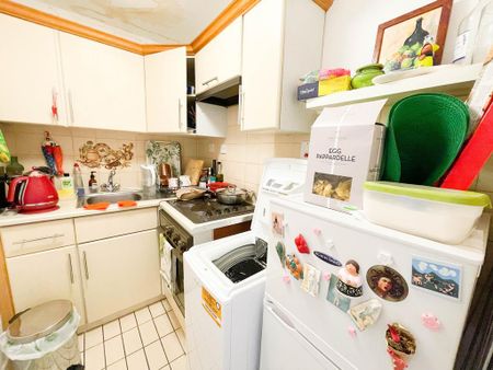 1 bedroom flat to rent - Photo 4