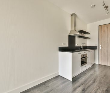 Te huur: Huis Waldorpstraat 1334 in Den Haag - Foto 3