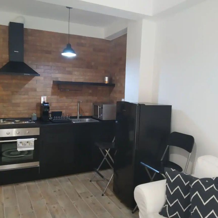 Studio/Γκαρσονιέρα για ενοικίαση Ιπποκράτειο (Φάληρο - Ιπποκράτειο) - Photo 1