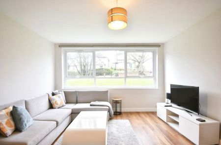 2 Bed Flat, Dorrington Court, SE25 - Photo 4