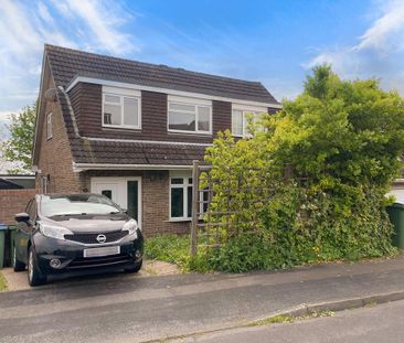 3 bedroom semi-detached house to rent - Photo 4