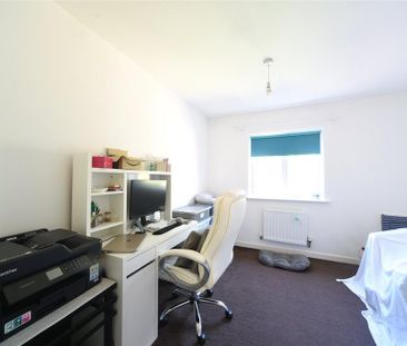 4 bedroom semi-detached house to rent - Photo 2