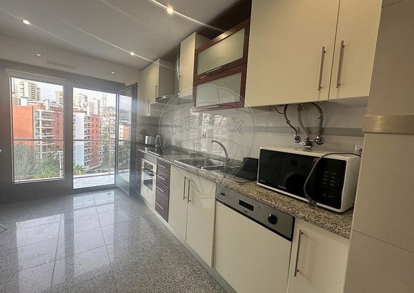 Apartamento T3 em Lisboa