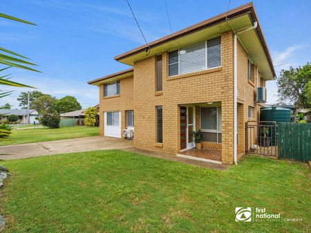 Spacious Family Home with Pool, Powered Shed & Flexible Lower Level - Photo 2