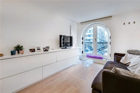 2 bedroom flat in 57-63 Regency Street - Photo 3