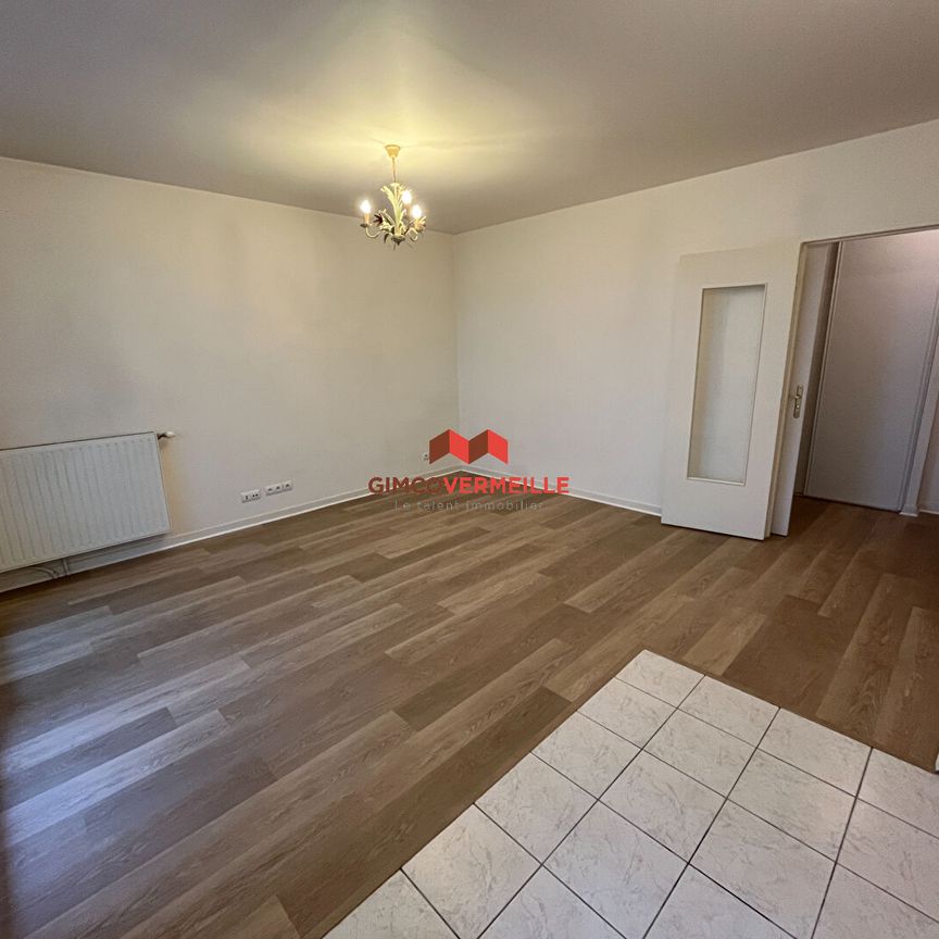 Location Appartement 1 pièce 31m² - Photo 1