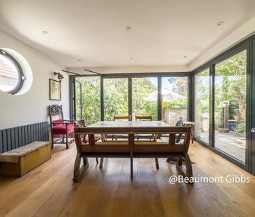 4 bedroom detached house to rent - Photo 4