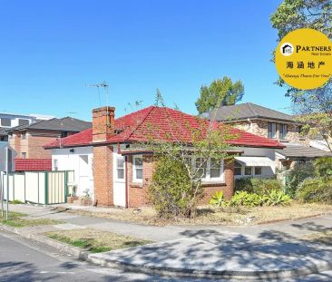 “Renovated House 3 Bed 1.5 Bath and 2 Car Spaces” - Photo 6
