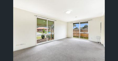 Comfortable Family Living in a Convenient Cranbourne Location - Photo 4