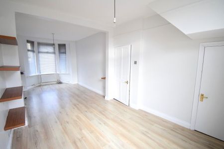 50 London Road, Belfast, BT6 8EY - Photo 2