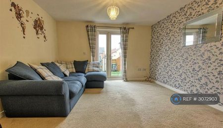 2 bedroom semi-detached house to rent - Photo 4