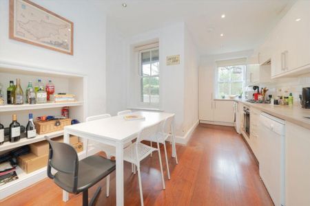 3 bedroom flat to rent - Photo 5