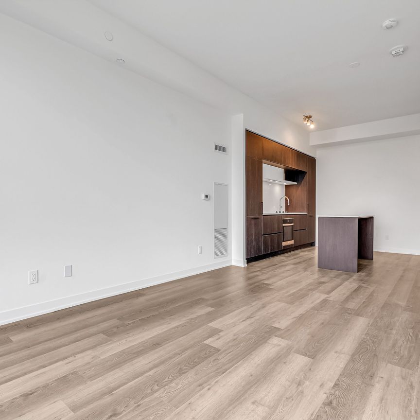 For Lease - 2 David Eyer Road Unit# 1428, Richmond Hill, Ontario - Photo 1