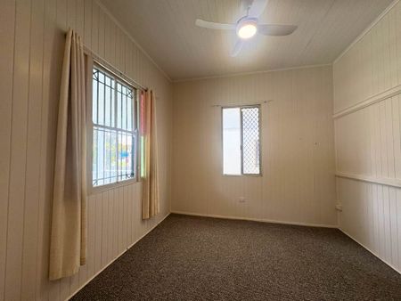 Inner City Living with Charm - Photo 5