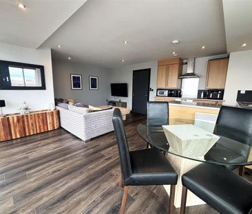 2 bedroom apartment to rent - Photo 4