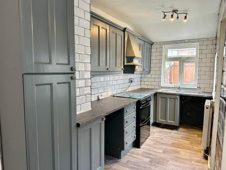 2 bedroom terraced house to rent - Photo 5