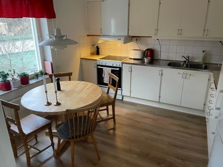 Granskogsvägen, Hässelby - Photo 2