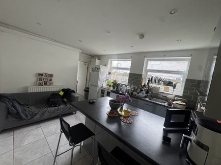 Gordon Road, Cardiff - Photo 2