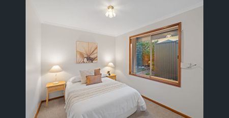 Beachside Family Entertainer with Workshop - Photo 3