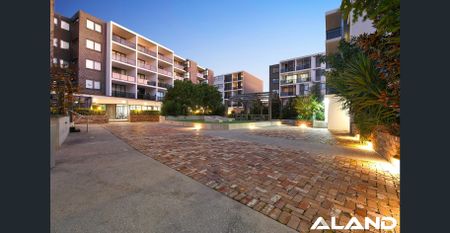 Elegant 2 Bedroom Apartment Offering Space, Style & Prime Location - Photo 5