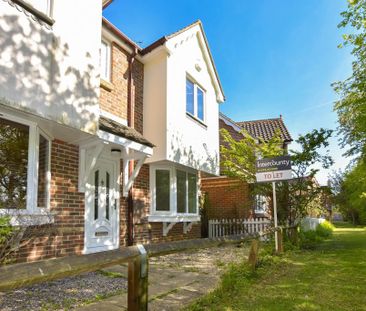 2 bedroom end of terrace house to rent - Photo 1