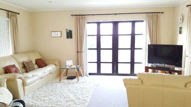 Property Management38b Nor'East Drive, Browns Bay - House for Rent - Photo 1