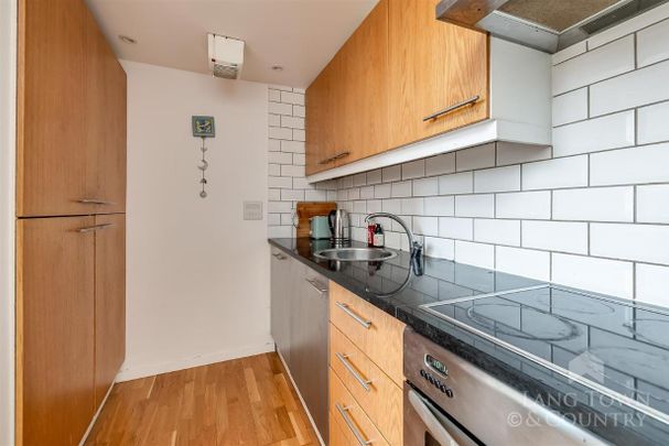 Paradise Road, Plymouth - Photo 1