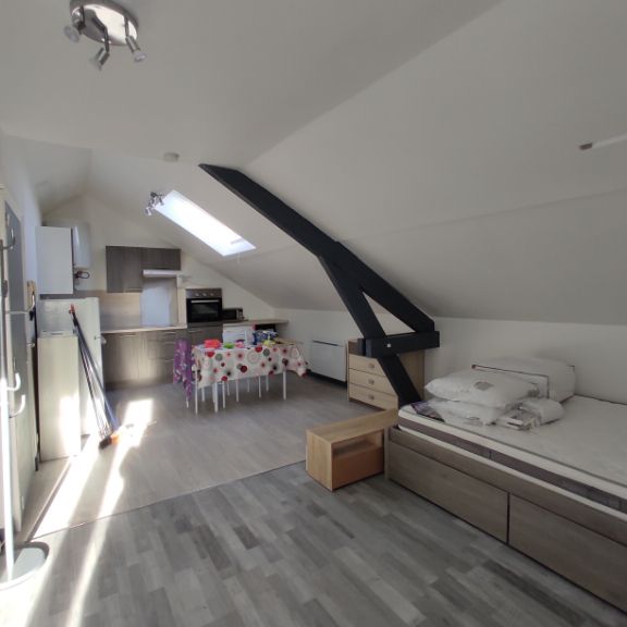 GRAND STUDIO MEUBLÉ - Photo 1