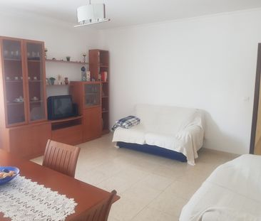 Apartamento T2 Mobilado com Elevador e Varandas - Arrendamento Sazo... - Photo 6