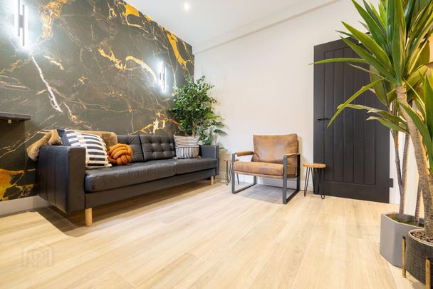 Beersbridge Road, Belfast, BT5 4RZ - Photo 1