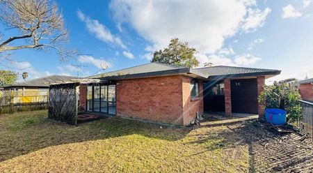 FAVONA, 3 BEDROOMS - Photo 3