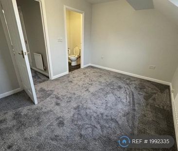 4 bedroom terraced house to rent - Photo 6