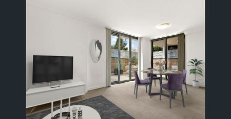 Courtyard apartment in lifestyle complex - Photo 4