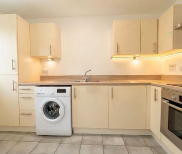 2 bedroom apartment to rent - Photo 4