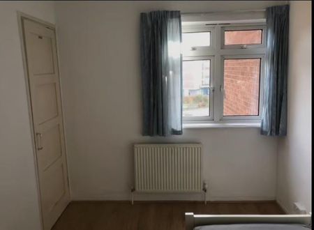 2 bedroom maisonette to rent - Photo 5