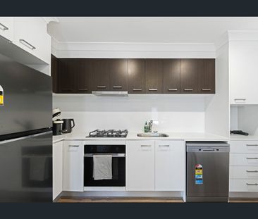 Stylish 1-Bedroom Residence in the Heart of Oran Park - Photo 3