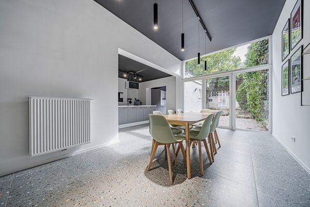 Room at Boulevard Solvay 19 - Photo 1