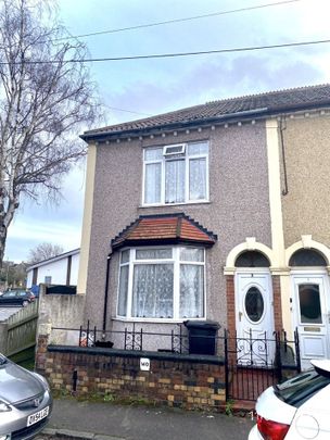 3 Bed Semi-Detached House, Tintern Avenue, BS5 - Photo 1