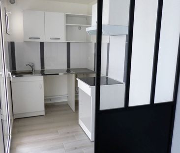 Location Appartement 2 pièces 33m² ST MAUR DES FOSSES 94100 - Photo 6