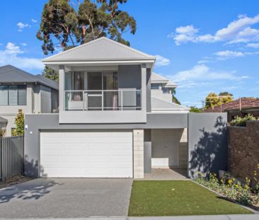 Impressive near new family home. - Photo 3