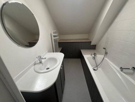 Location maison individuelle 4 pièces 88 m² à Villefranche-de-Rouergue (12200) - Photo 2