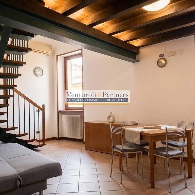Bilocale ottimo stato, su più livelli, Centro Storico, Desenzano del Garda - Photo 1